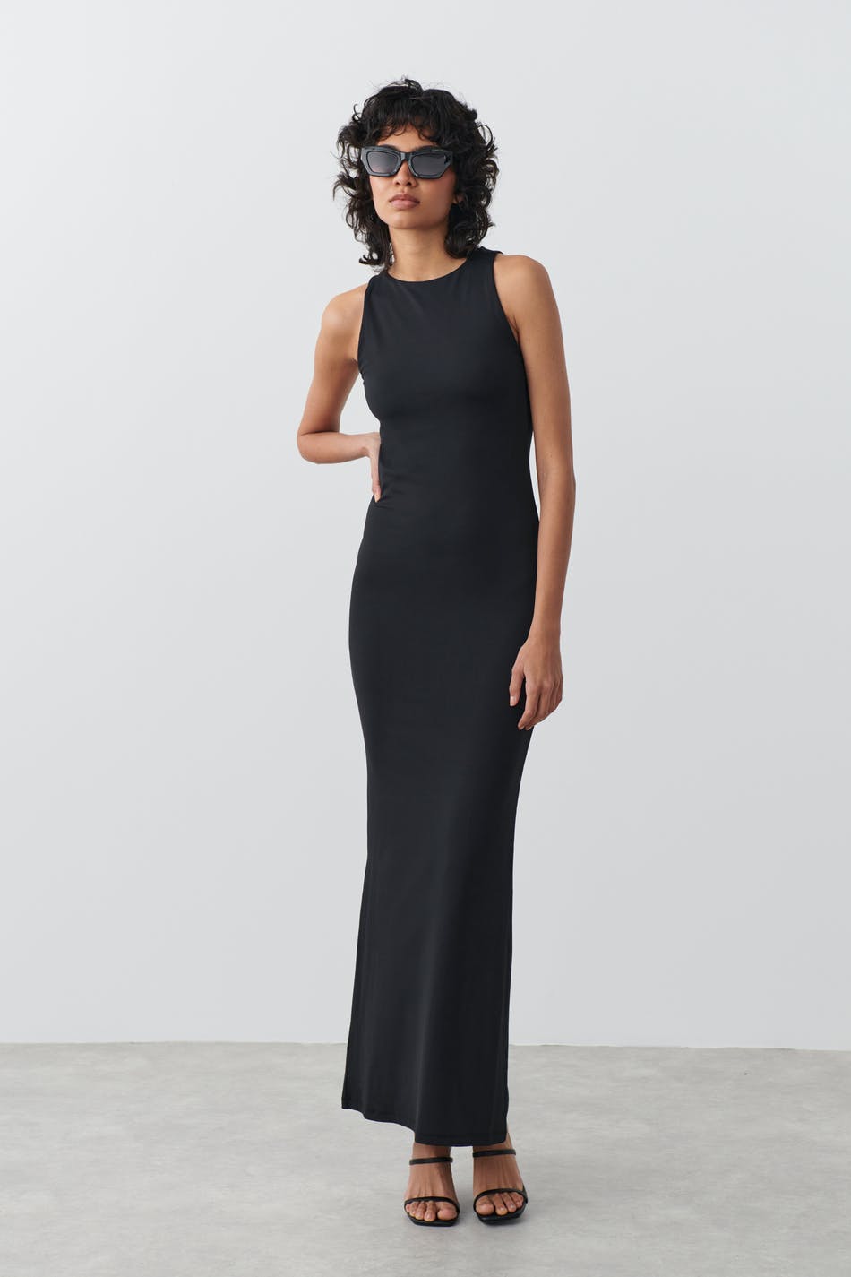 Stretchy sleeveless maxi dress