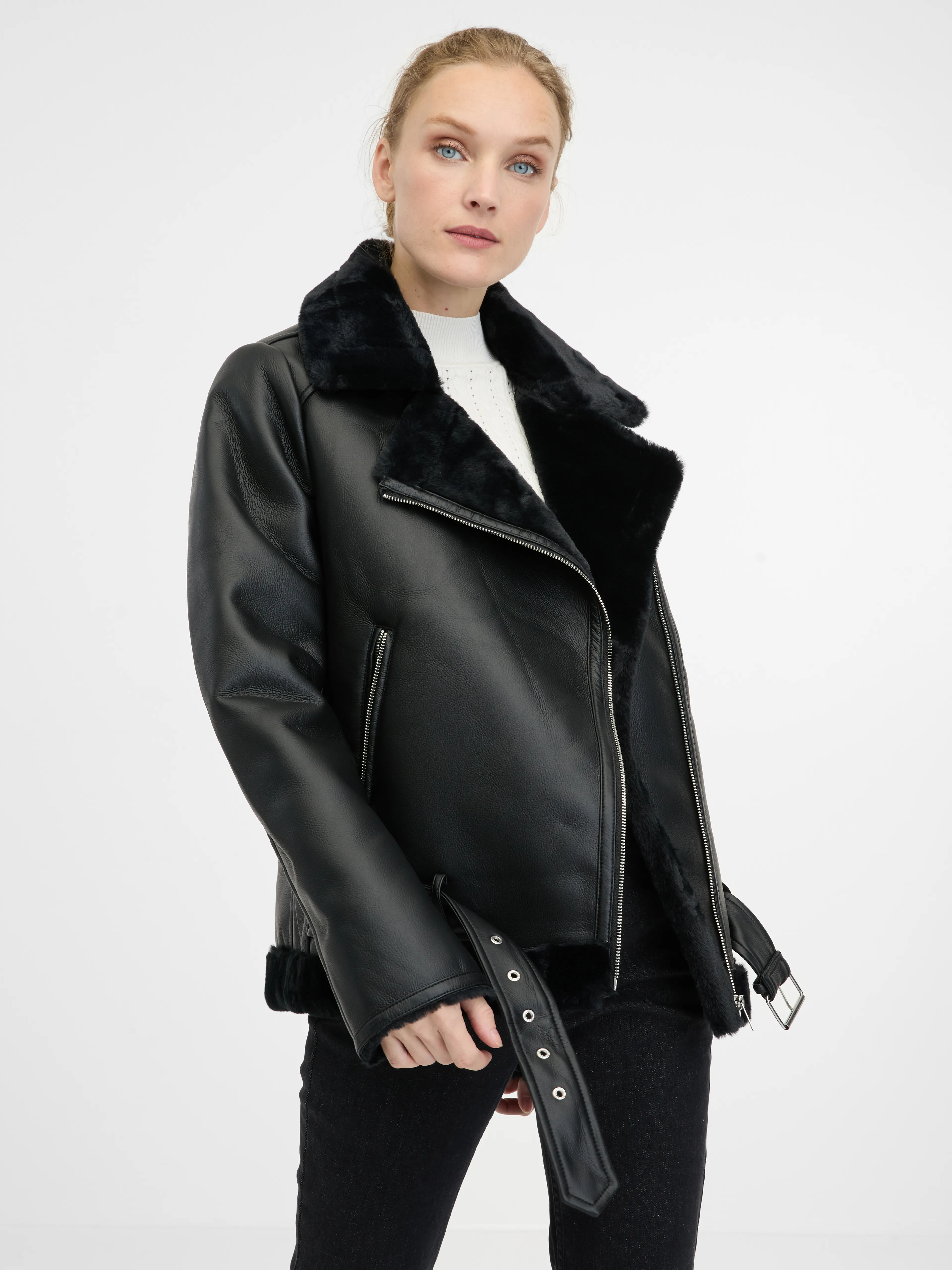 Schwarze Damenjacke ORSAY
