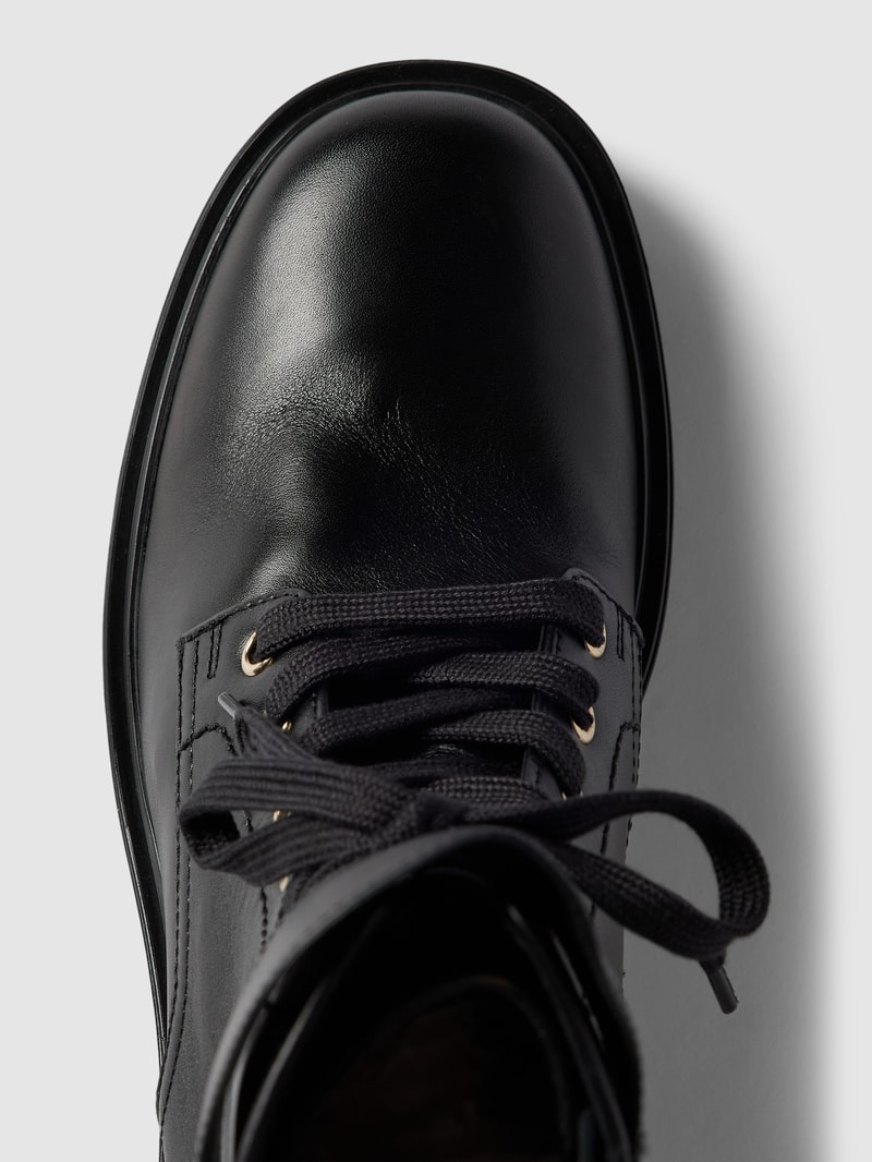 Boots aus Leder in schwarz