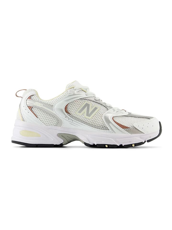 New Balance Sneakers 