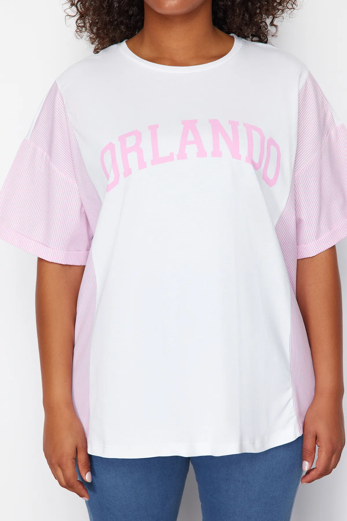 Trendyol Curve  Große Größen in T-Shirt - Rosa - Oversized