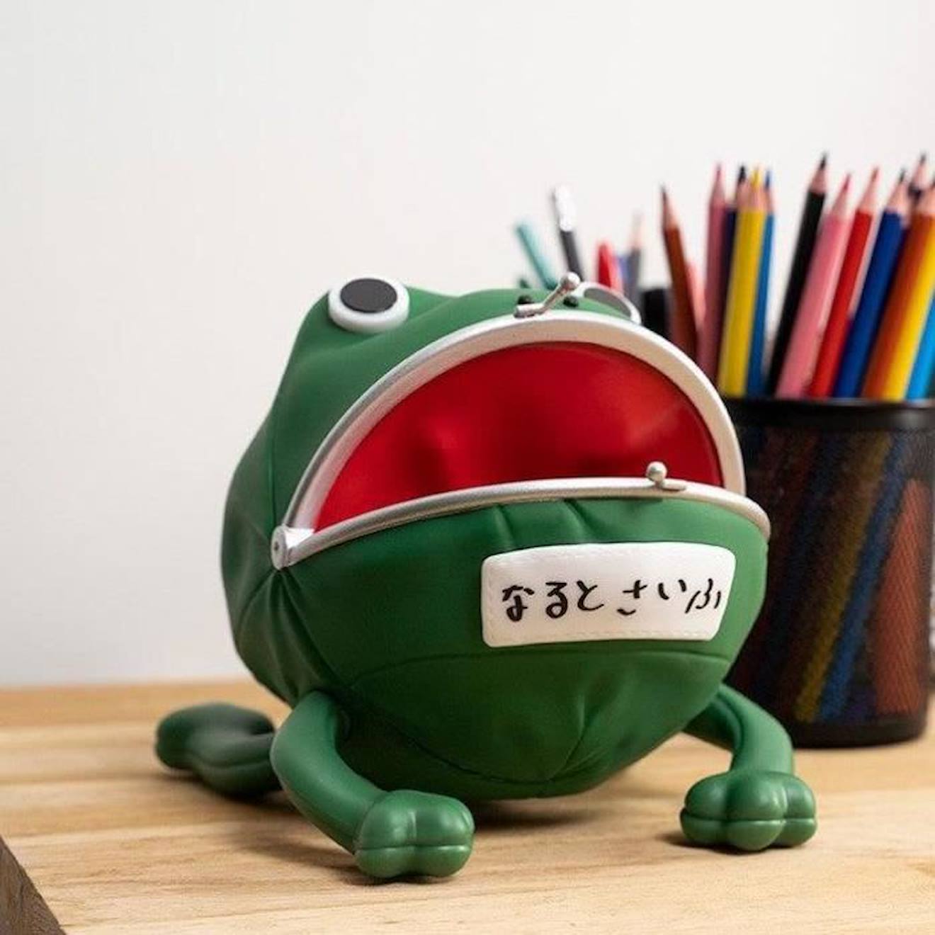 Tirelire statuette Gama-chan