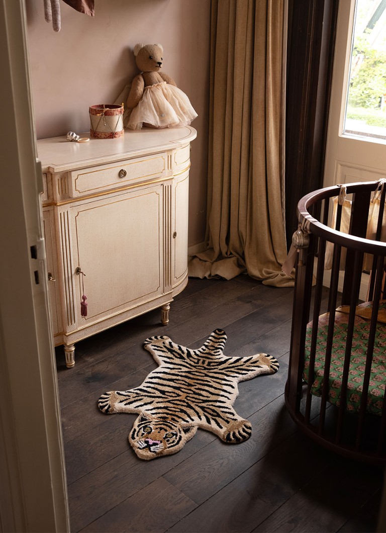 Doing Goods Drowsy Tiger Small rug 100 x 65 cm