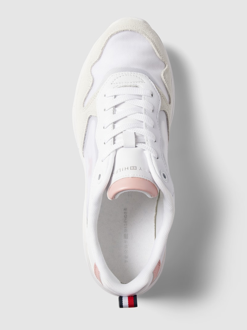 Sneaker mit Schnürverschluss in weiß