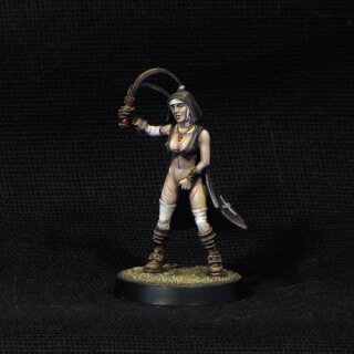 Nun with Lash (28 mm)