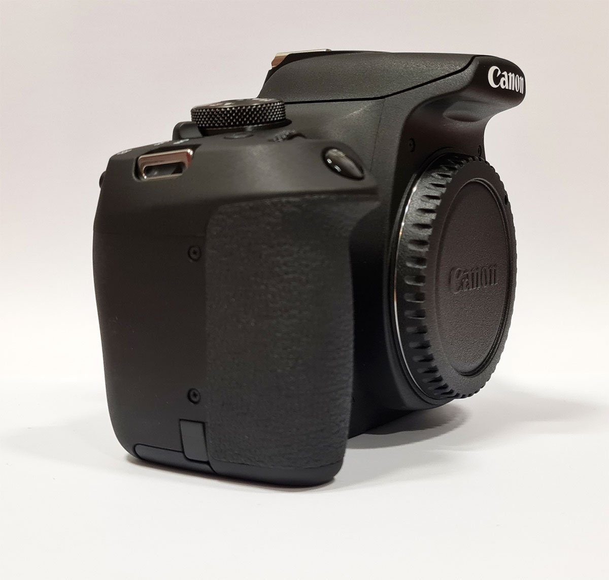 Canon EOS 2000D Body Spiegelreflexkamera