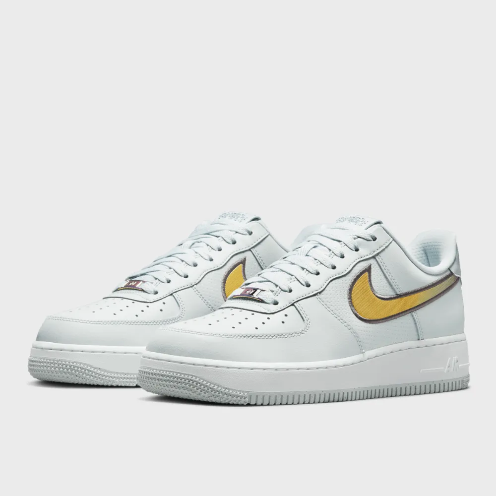 Nike Air Force 1 DN4925-001 / grau
