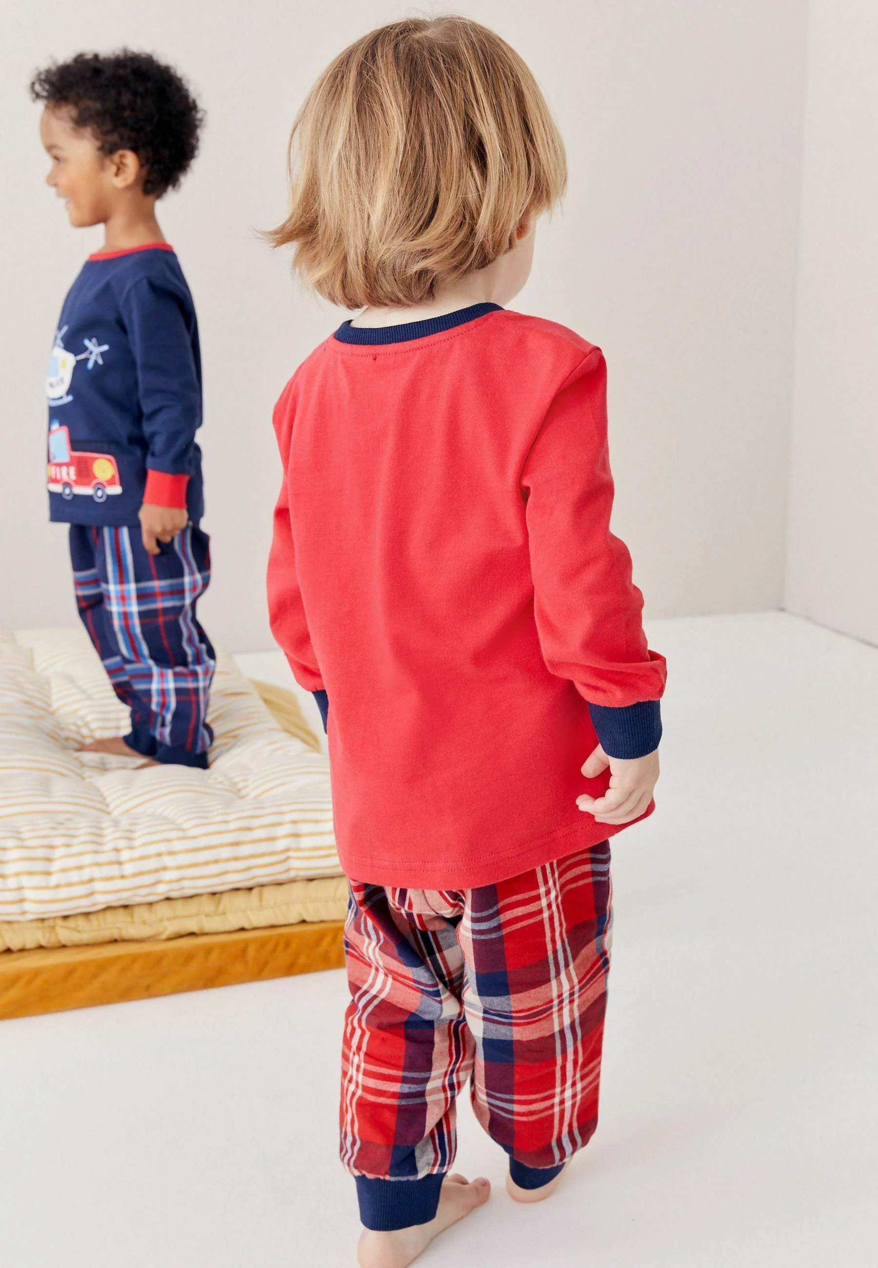Siguiente SET DE 3 PIJAMAS SNUGGLE