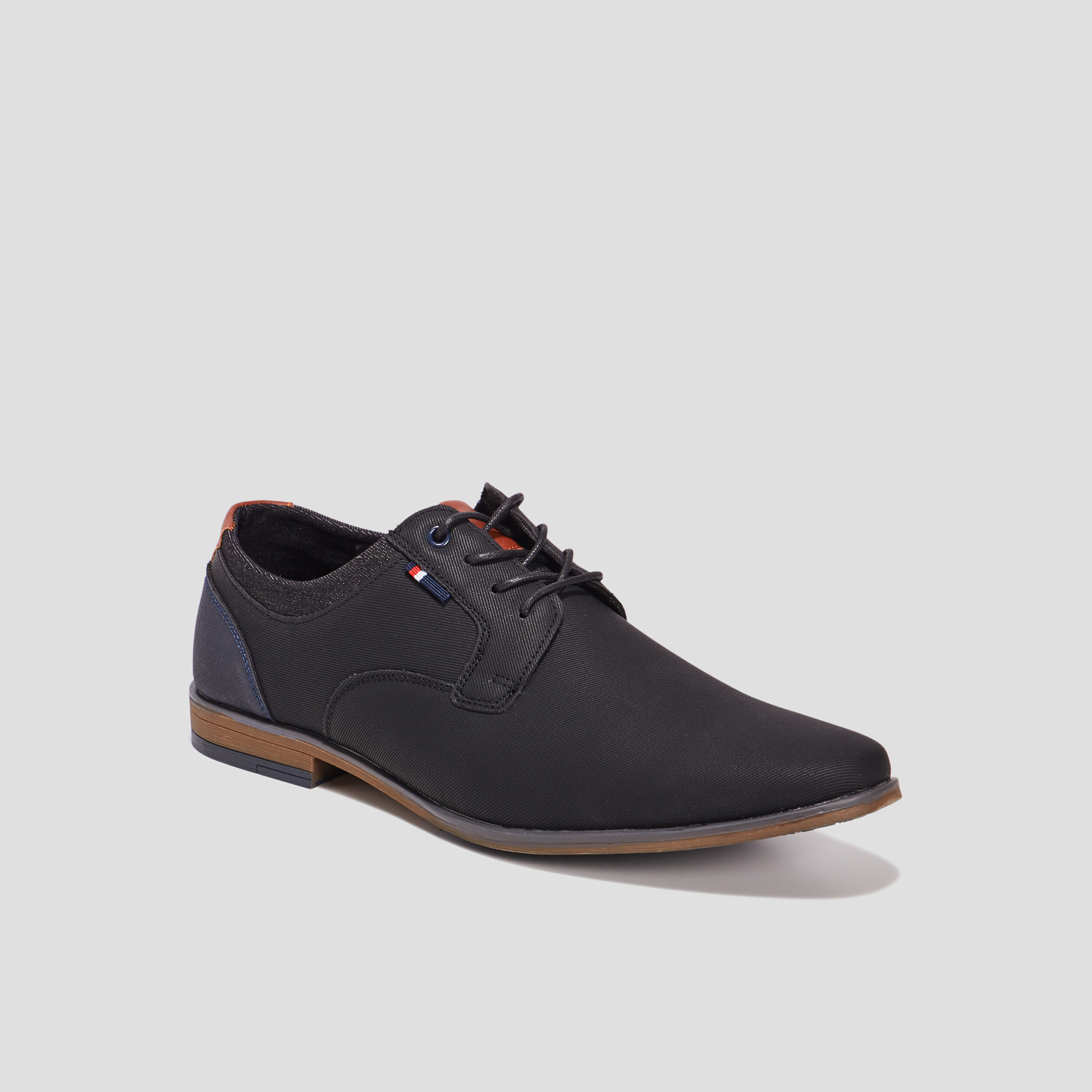Derbies texturées à lacets bout amande noir homme | La Halle