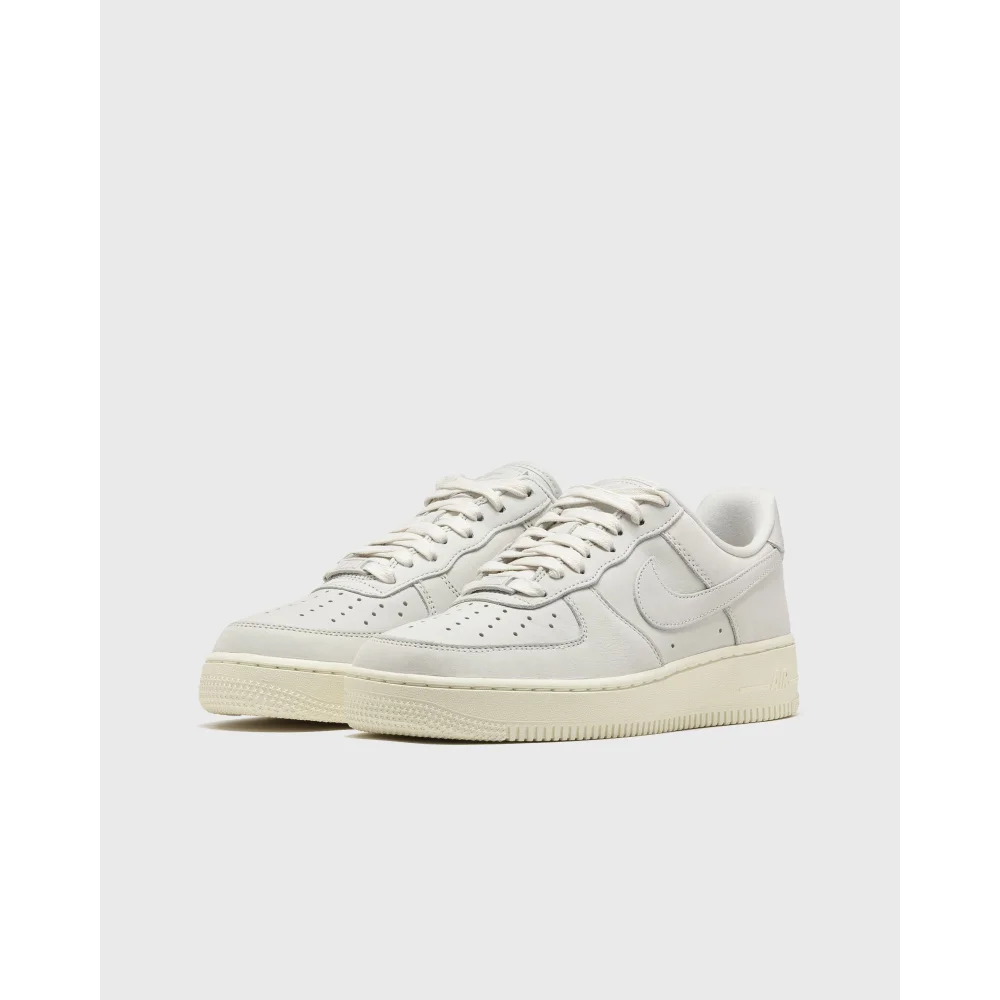 Nike Air Force 1 Premium DR9503-100 / weiss