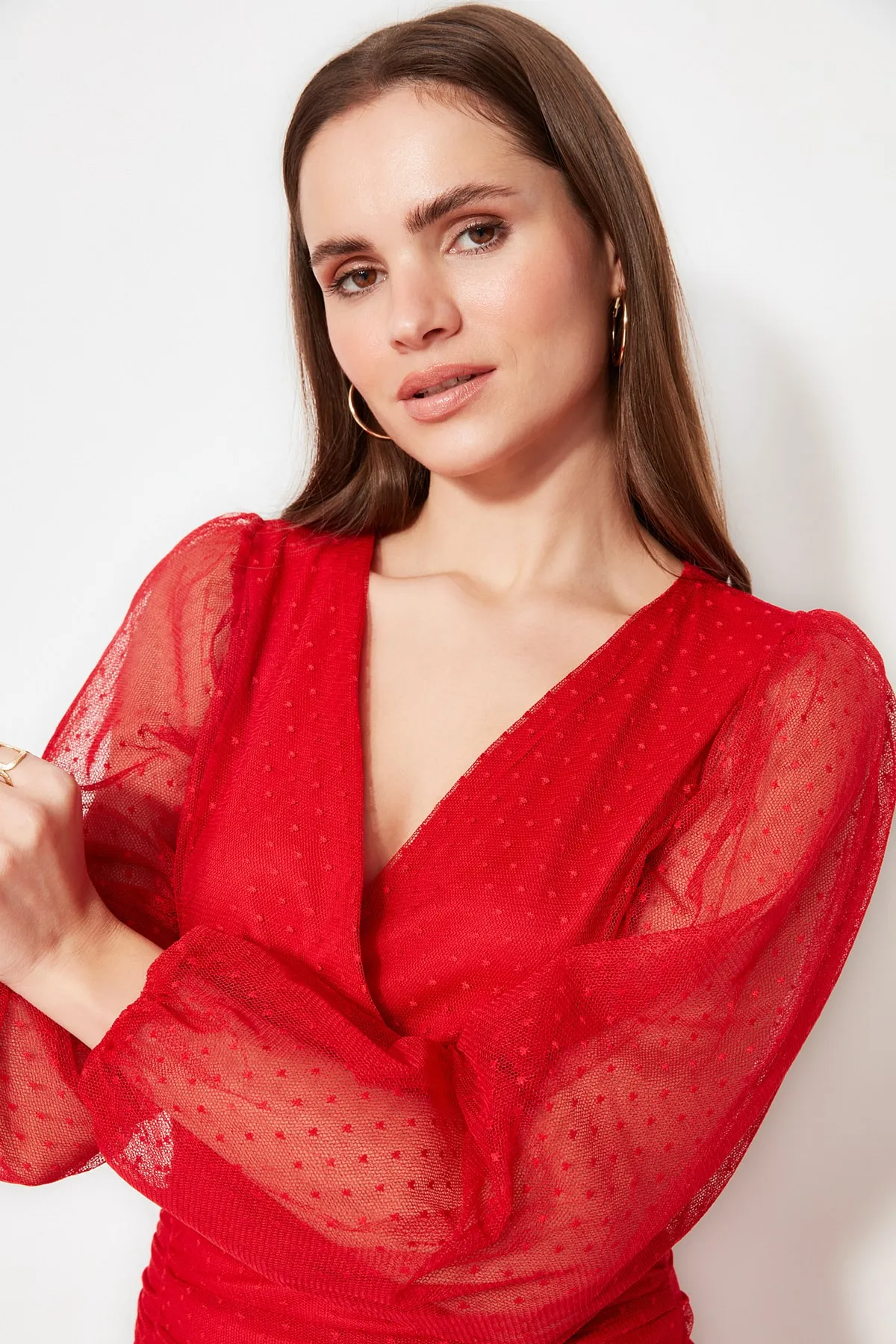 Trendyol Collection  Elegantes Abendkleid aus rot gefüttertem Tüll TPRSS20EL0317