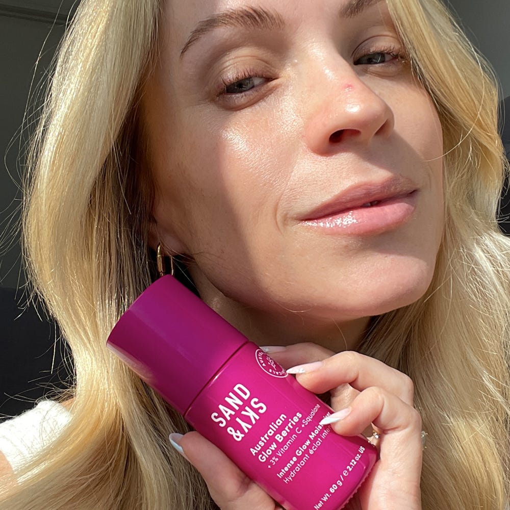 Sand & Sky Glow Berries Intense Glow Moisturiser 60 g