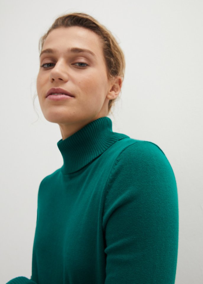 Umstandsstrickpullover mit Rollkragen