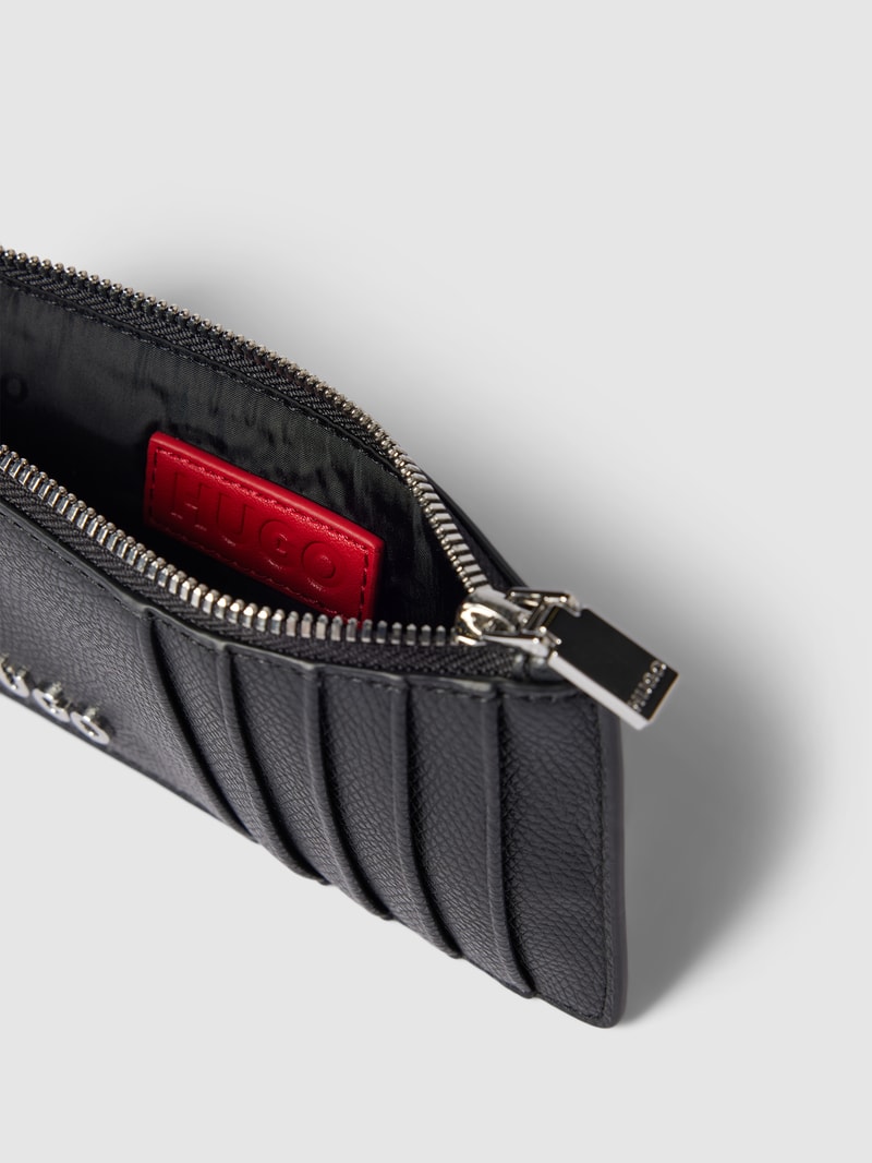 Kartenetui mit Label-Detail Modell 'Chris' in schwarz