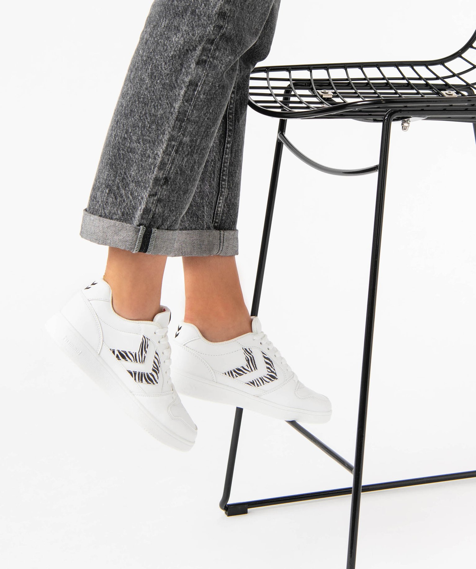 Baskets femme à lacets et à bande contrastante - Hummel blanc | GEMO