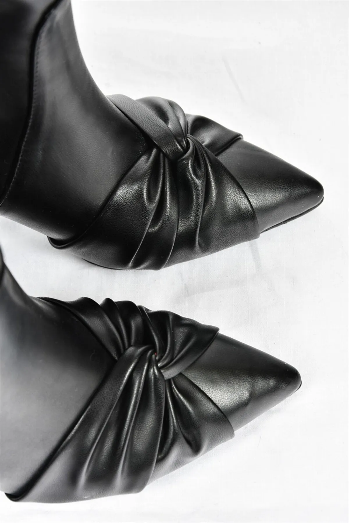 Fox Shoes  Schwarze Damenstiefel mit dicken Absätzen L572940309
