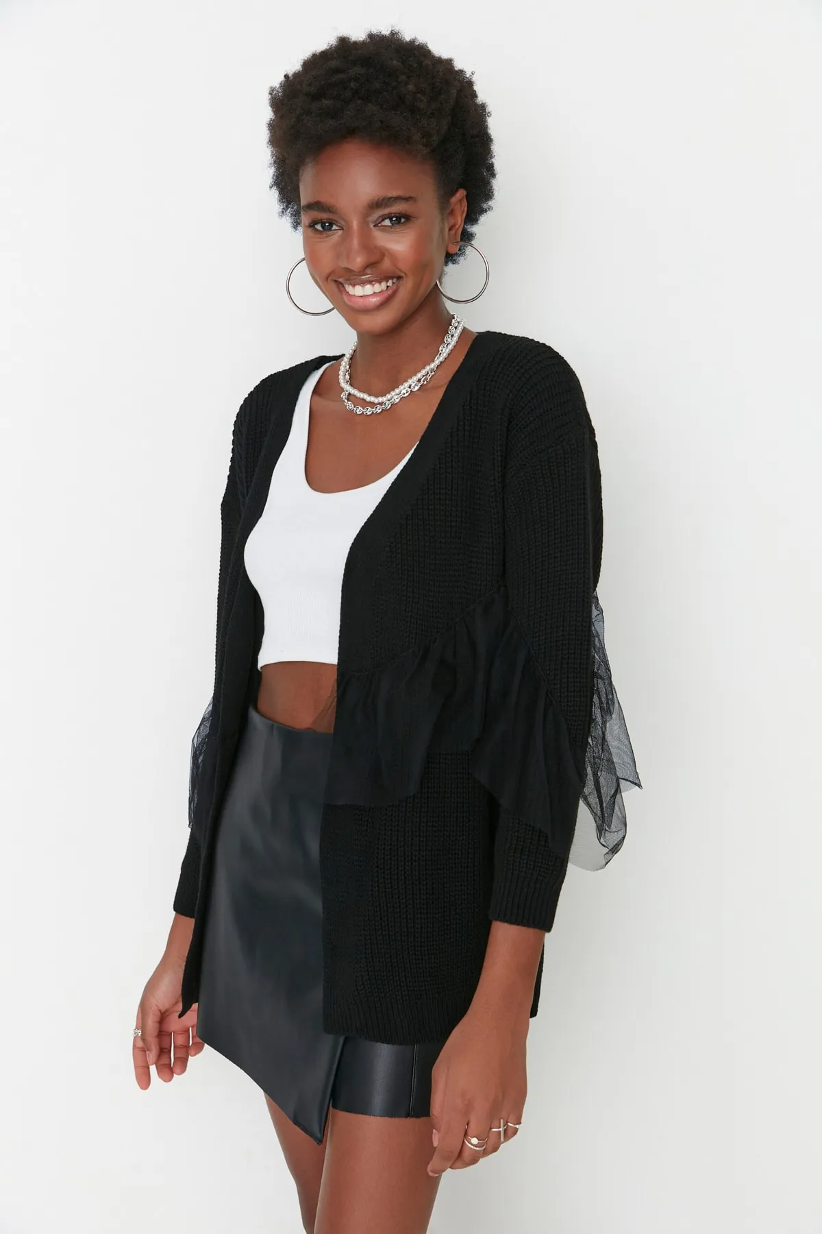 Trendyol Collection  Schwarzer Tüll-Strick-Cardigan TWOAW20FV0048