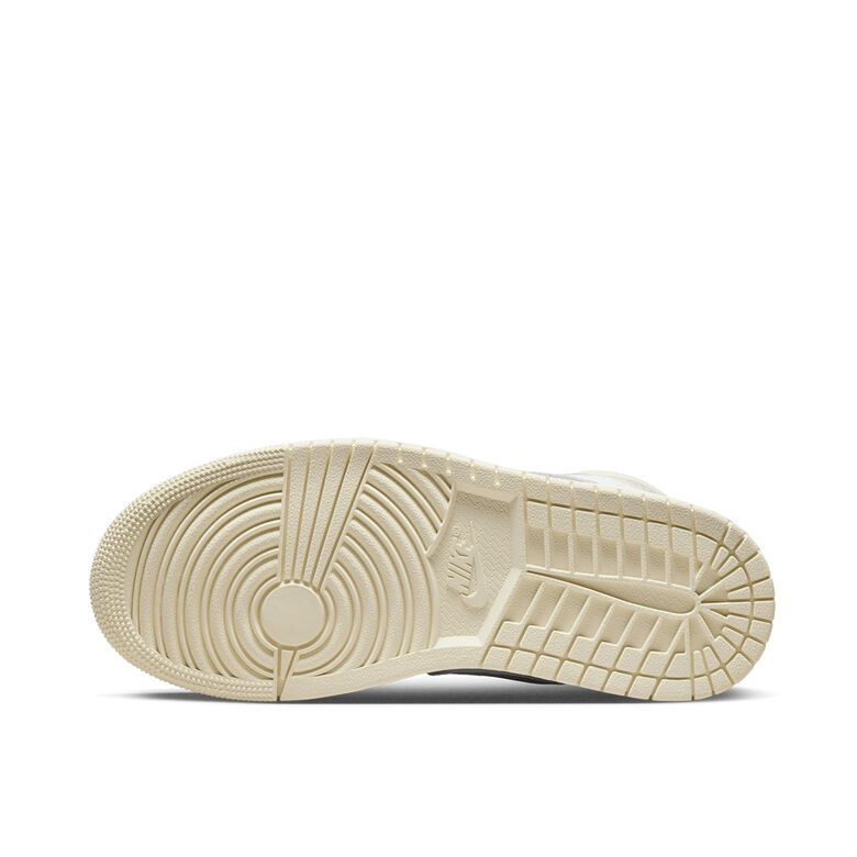 JORDAN Wmns Air Jordan 1 MM High “Coconut Milk” white/pure platinum-sail-coconut
