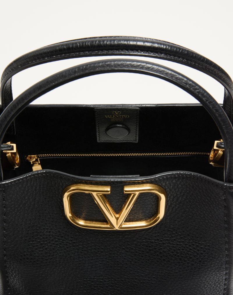 Valentino Garavani Alltime Medium Grainy Kalveskind håndtaske