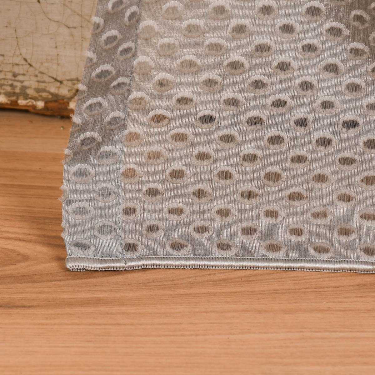 Meterware Rasch Textil Stores Punti Scherli Punkte hellgrau 300cm, stark perforiert, Kunstfaser, überbreit