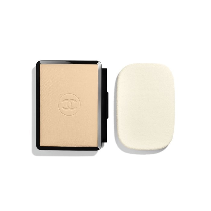 KOMPAKT-MAKE-UP FÜR HÖCHSTE PERFEKTION. EXTREM LANGANHALTEND. HOHER TRAGEKOMFORT.