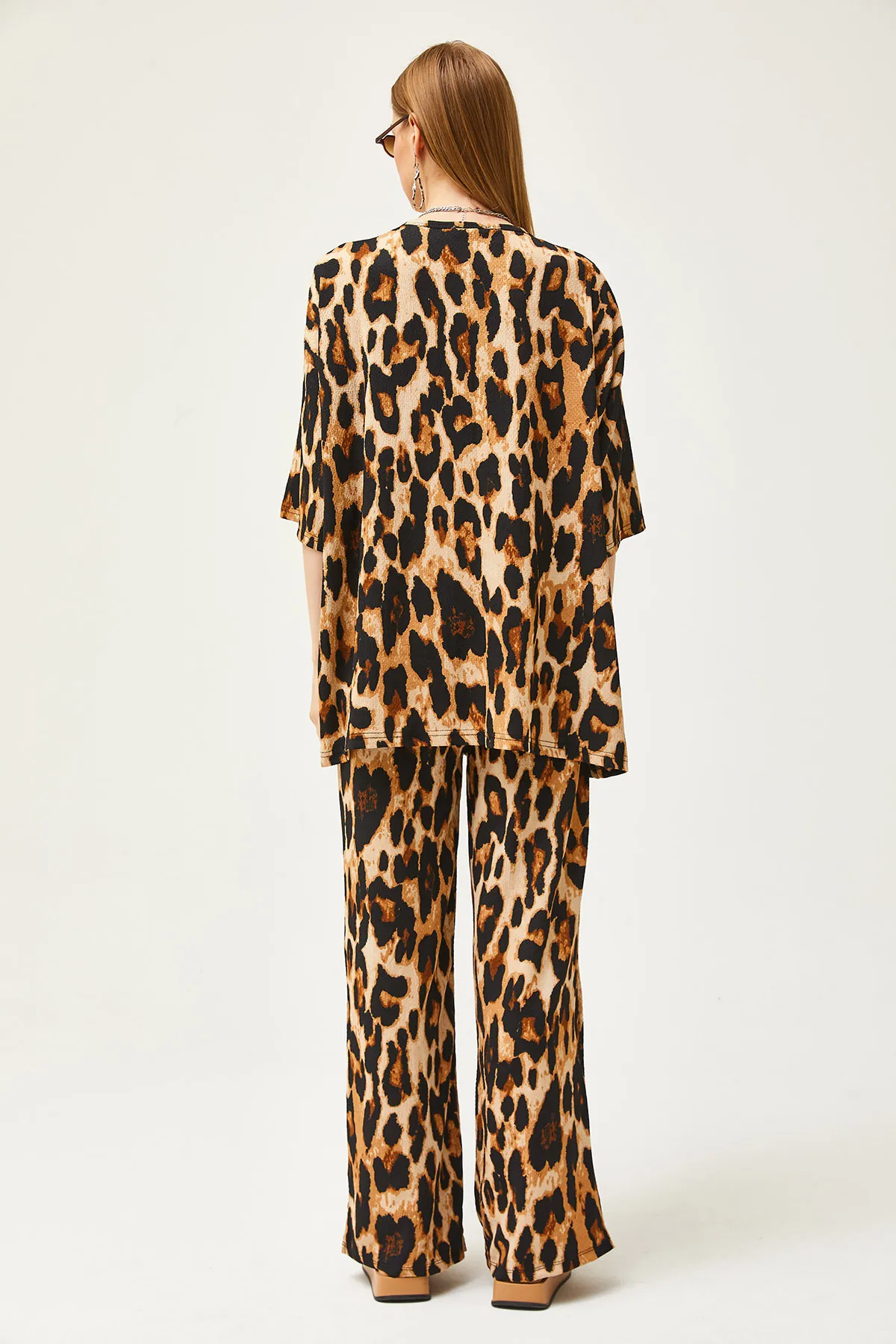 Olalook  Damen Leopard Beige Top Kimono Bottom Hose gemusterter Anzug TKM-19000279