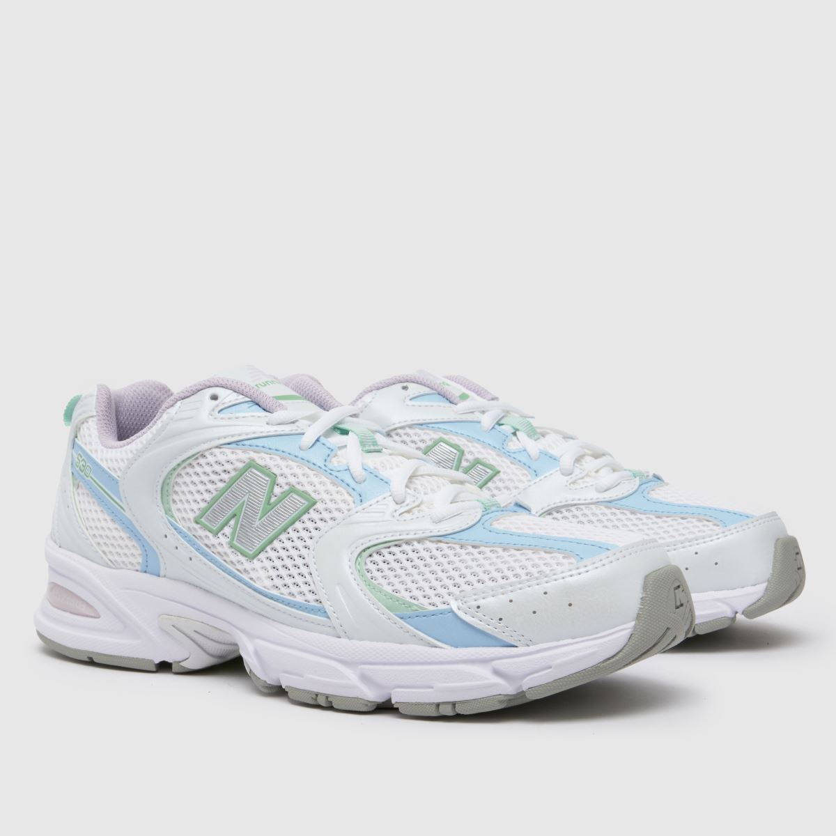 New Balance 530 träningsskor i vitt och flerfärgat blått