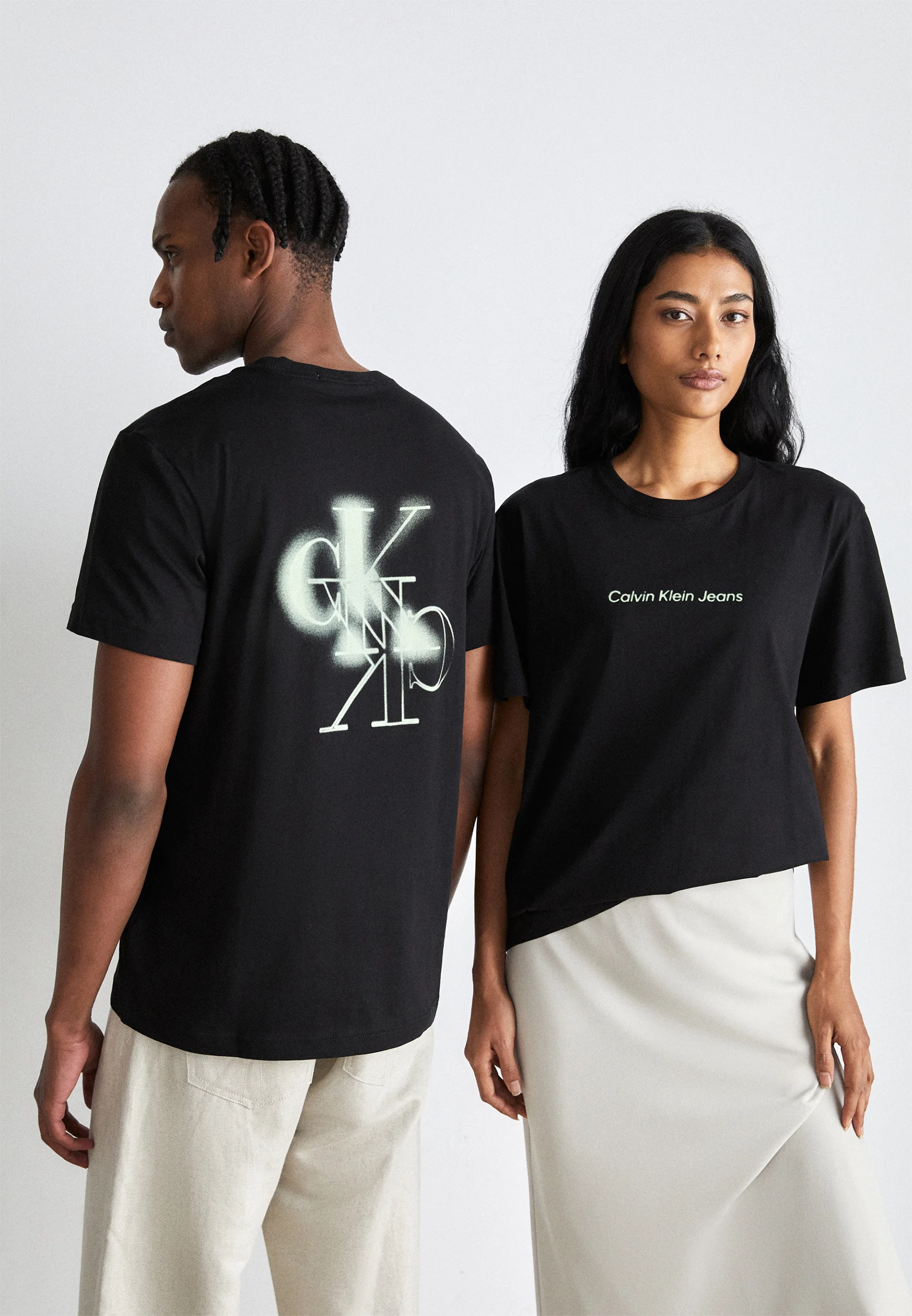 Calvin Klein Jeans MIRRORED LOGO TEE UNISEX - Camiseta con estampado