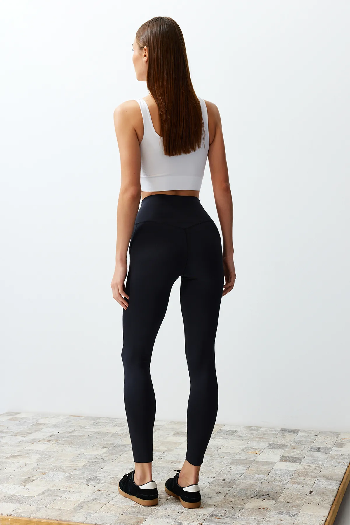 Trendyol Collection  Hochwertige schwarze 2-lagige gestrickte Sport-Leggings zur Erholung des Bauches in voller Länge THMSS24TY00027