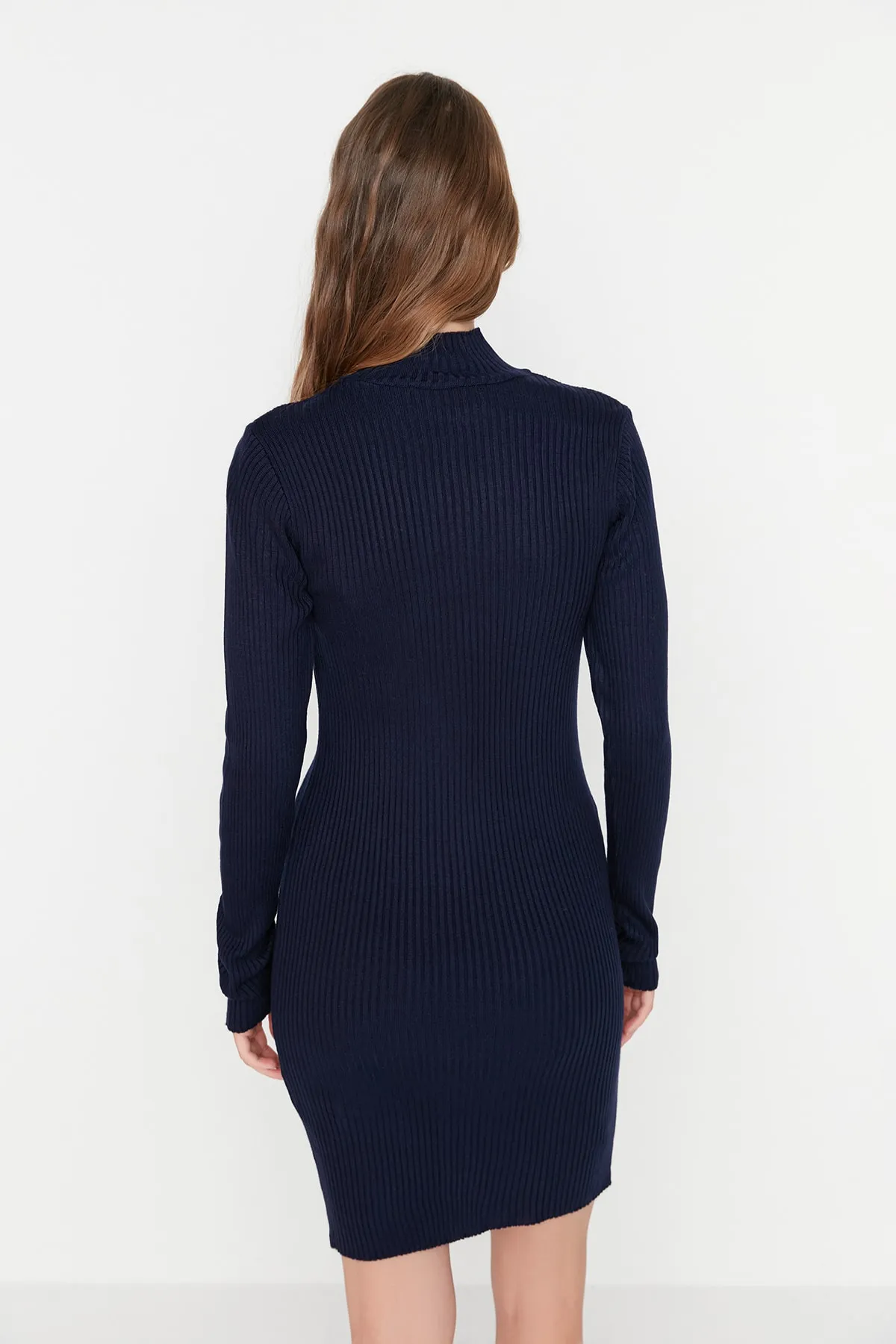 Trendyol Collection  Marineblau Marineblau Mini Strickkleid mit Stehkragen TWOAW23EL01389 Kleid TWOAW23EL01389