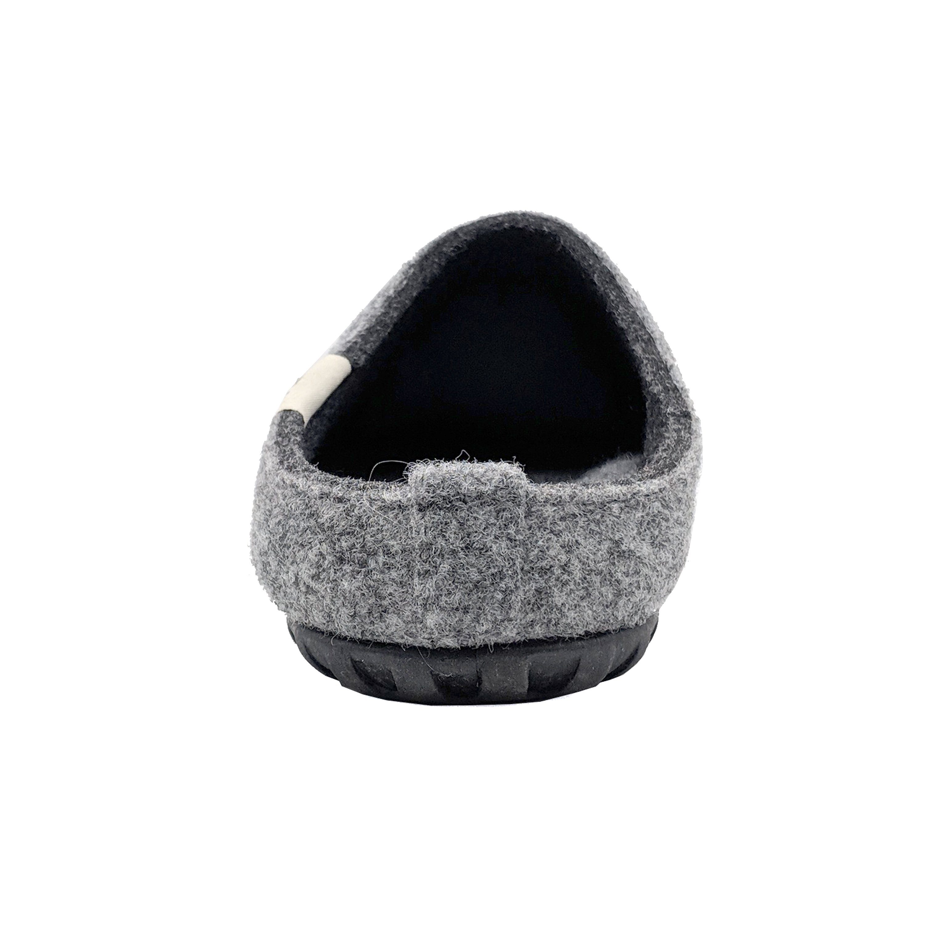 Gumbies Outback Slipper in Grey Charcoal Hausschuh aus recycelten Materialien in farbenfrohen Designs