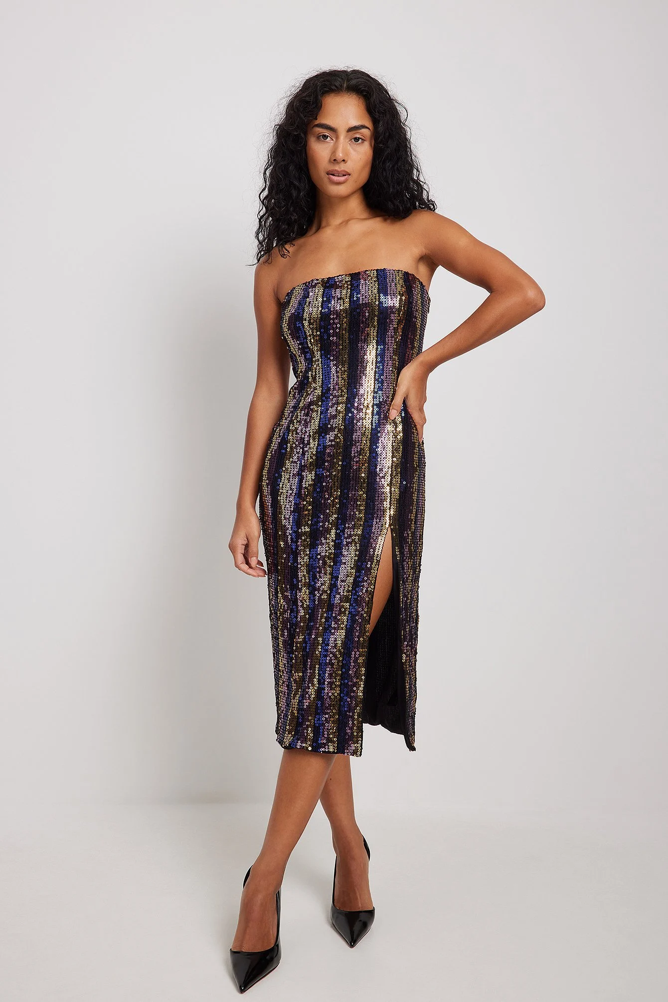 Bandeau-Midikleid mit Pailletten