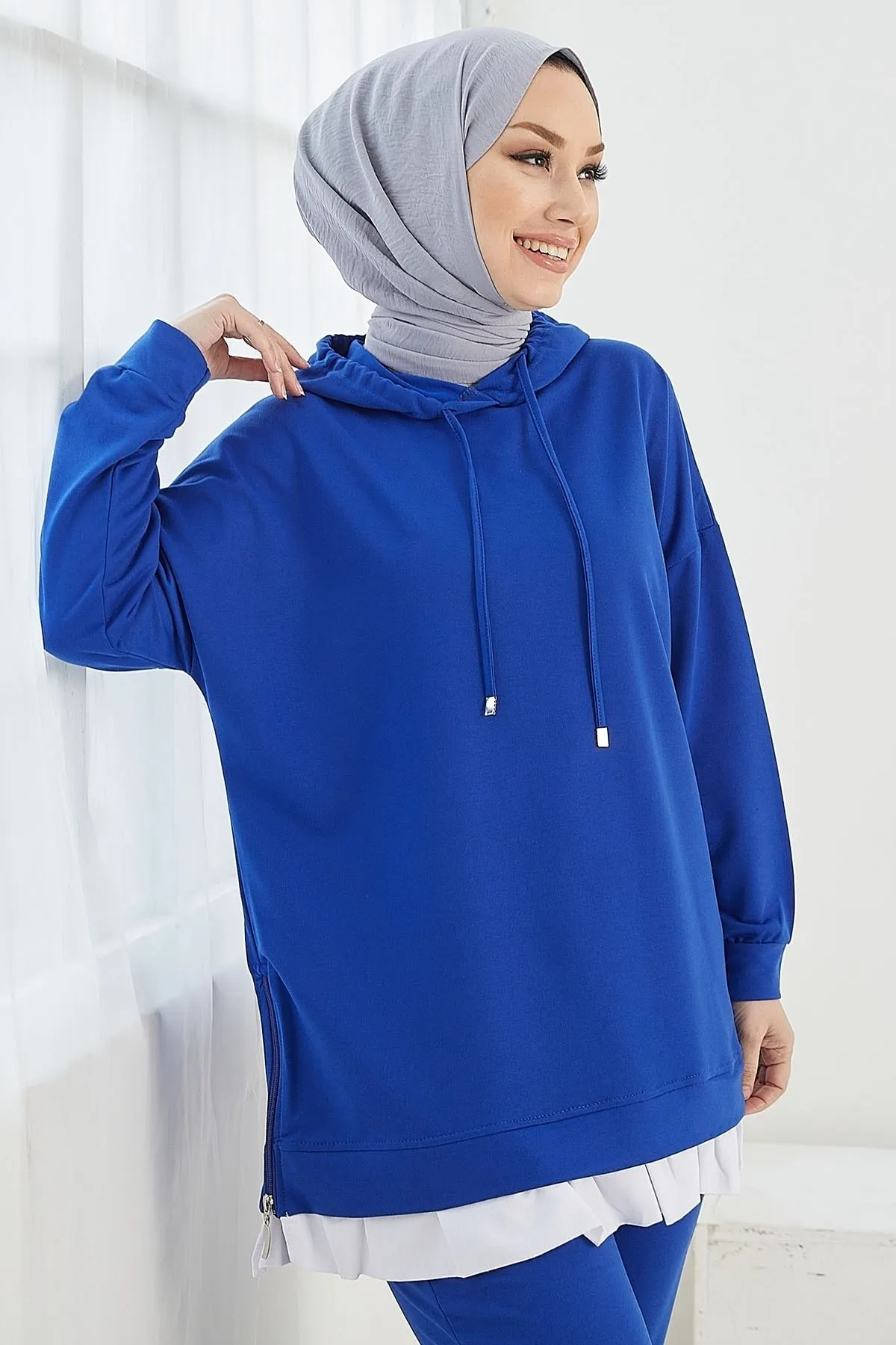 InStyle  Losya Doppelanzug mit Kapuze und seitlichen Reißverschlüssen – Saks Blue
