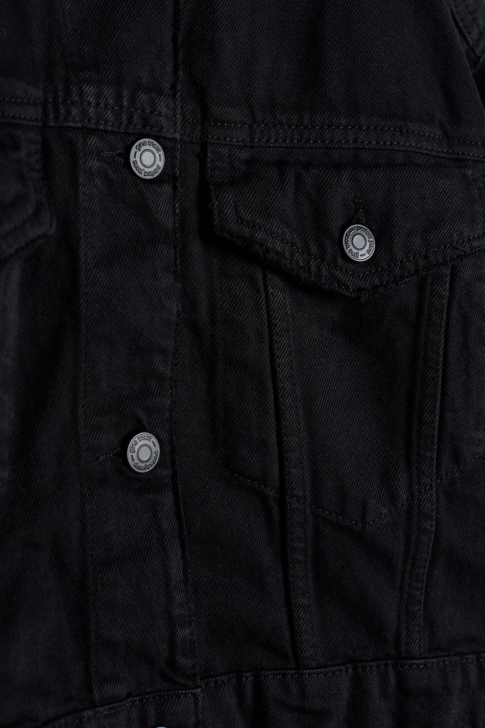 Cropped denim jacket