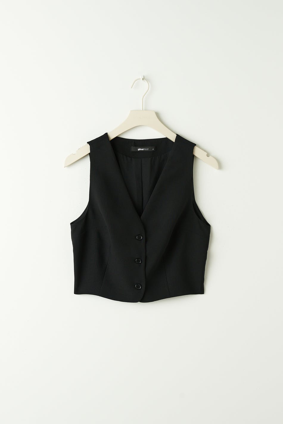 Fitted vest