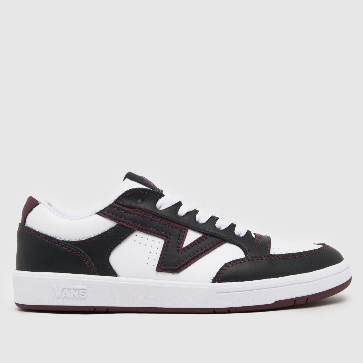 Vans Lowland ComfortCush sportcipő fehér és fekete színben