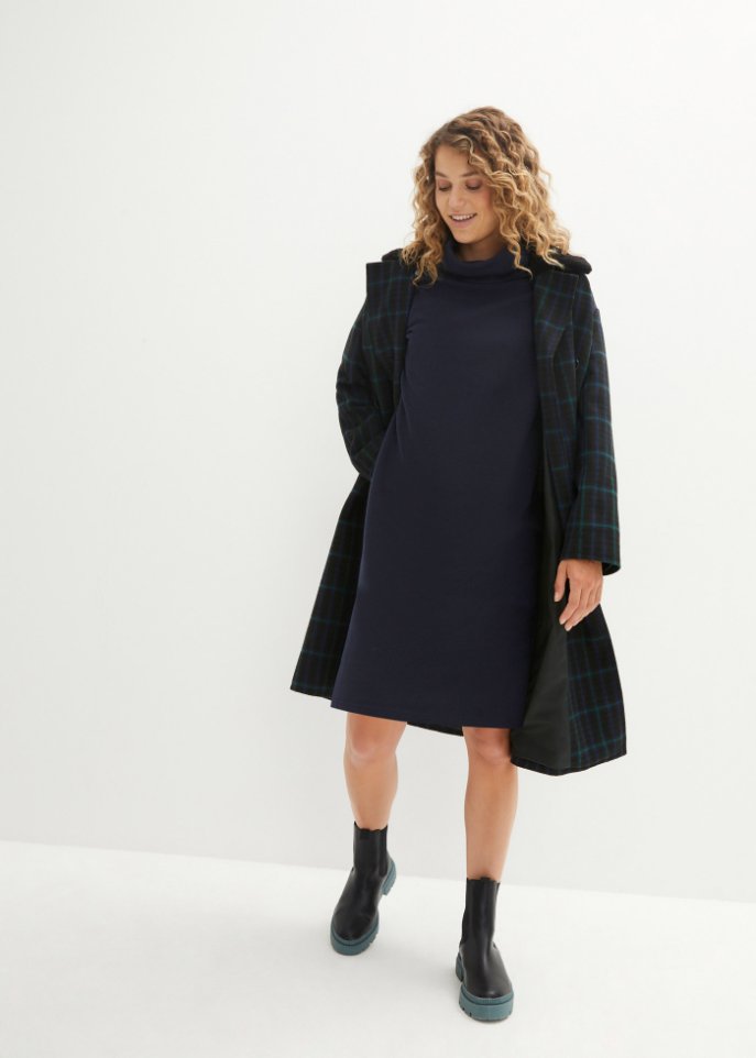Sweatkleid mit weitem Kragen