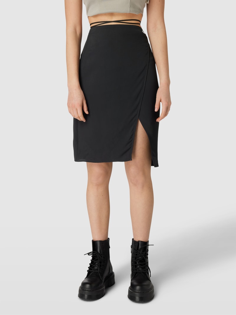 Wickelrock mit Label-Stitching in schwarz