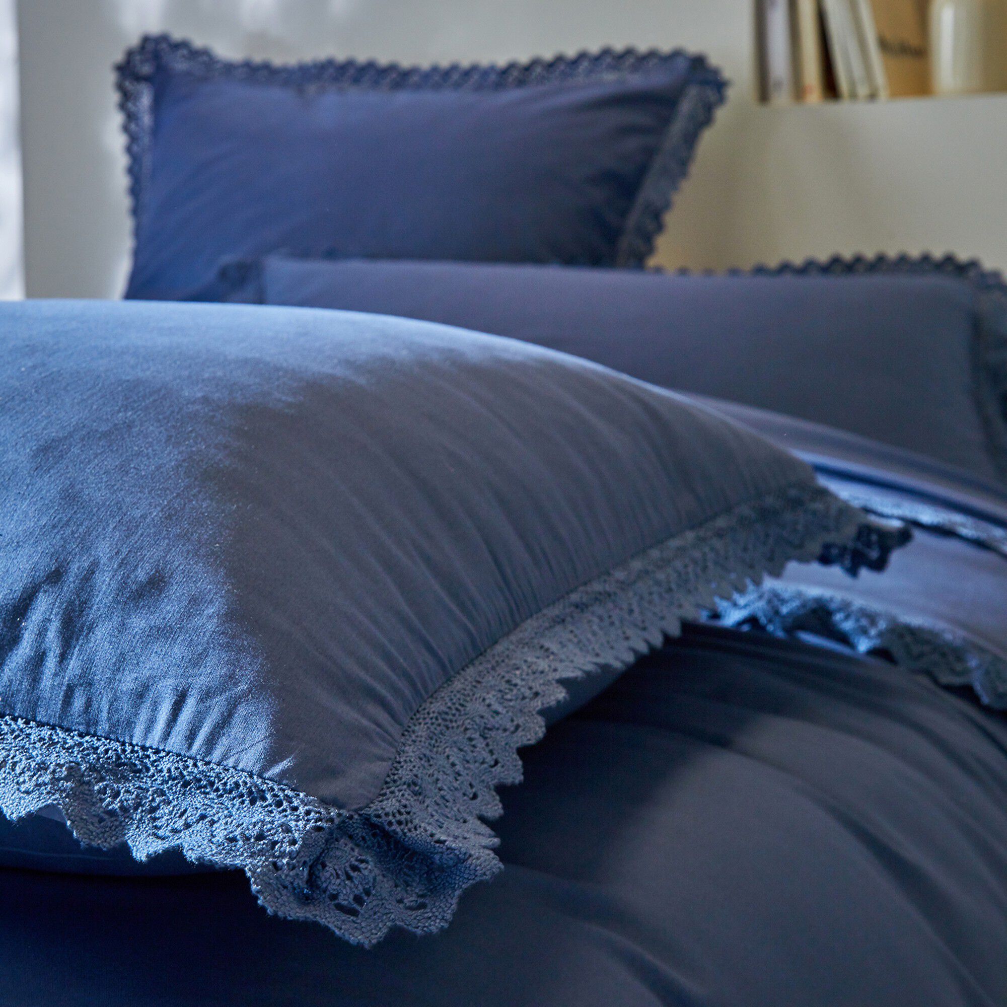 Linge de lit uni dentelle coton