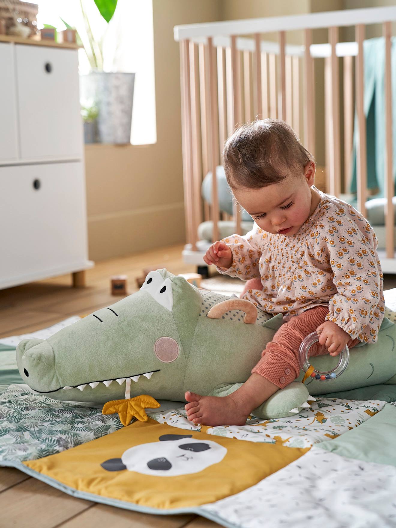 Vertbaudet Großes Plüschtier Activity-Krokodil DSCHUNGEL - grün