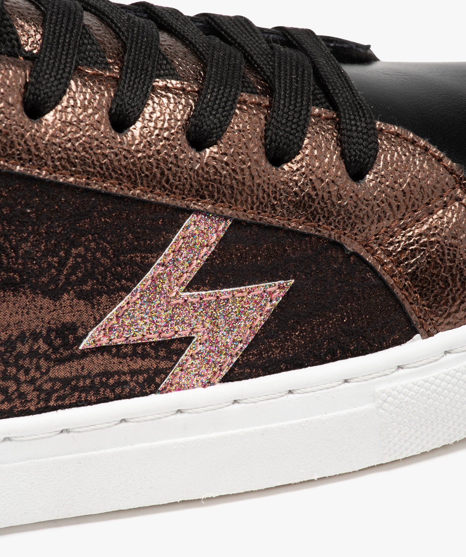 Baskets femme zébrées avec détails à paillettes bronze | GEMO