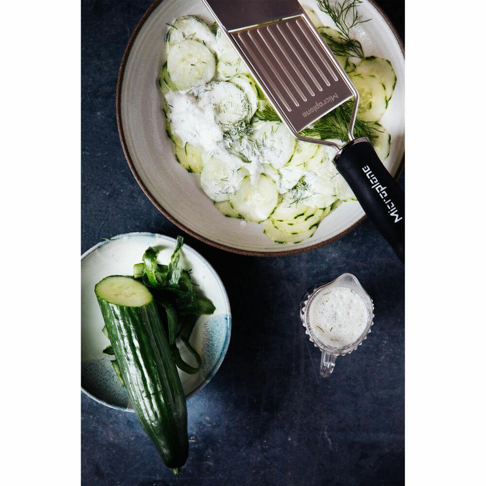 Microplane Gemüsehobel Gourmet Profi, Edelstahl, Kunststoff, Gummi