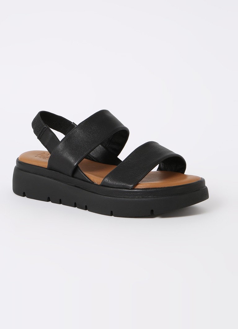 Locația sandalelor din piele Dune London