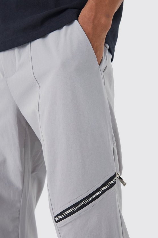 Gerade Hose mit elastischem Bund