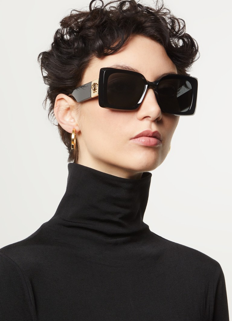 Versace Retro saulesbrilles VE4467U