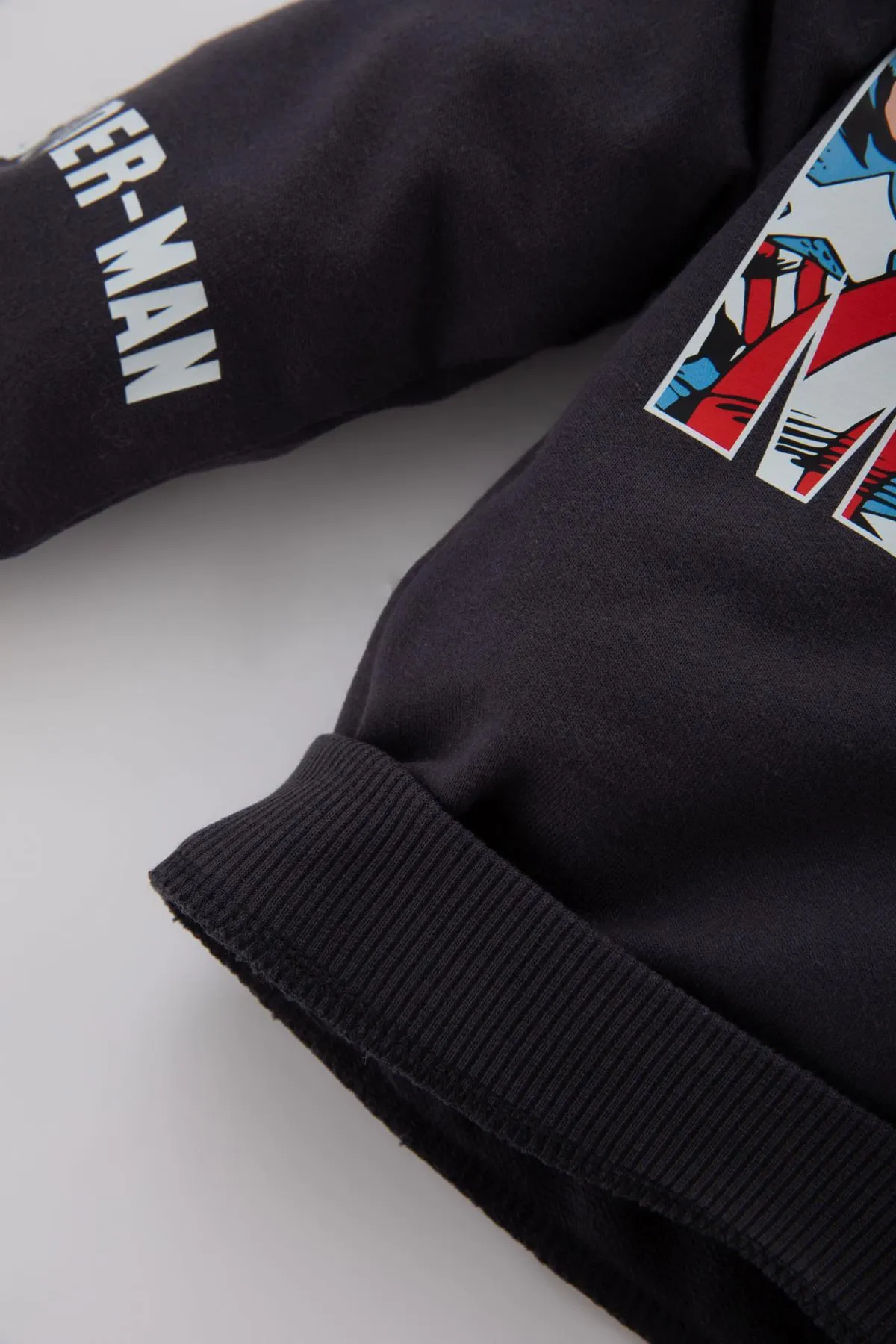 DeFacto  Sweatshirt mit Rundhalsausschnitt „Marvel Comics“ für Babys (Jungen) C0630a524sp