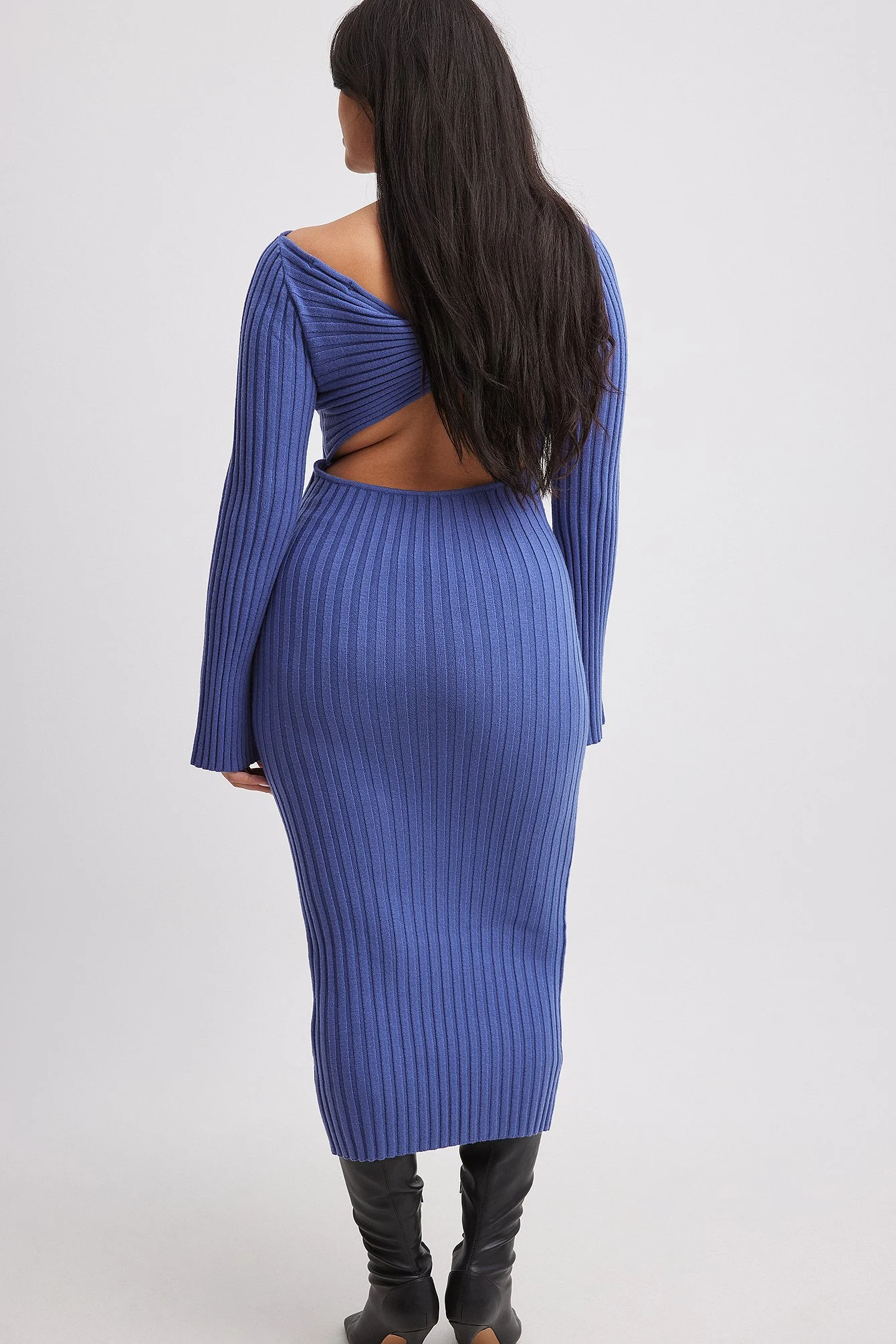 Wickel-Strickkleid mit Rückendetail