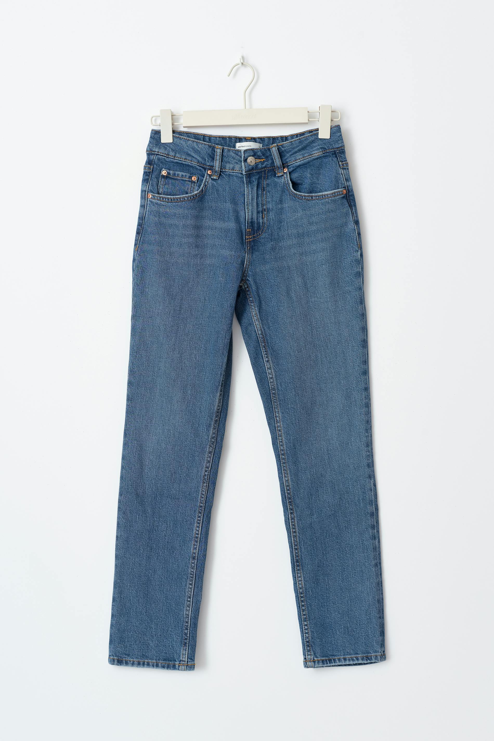 Slim straight jeans
