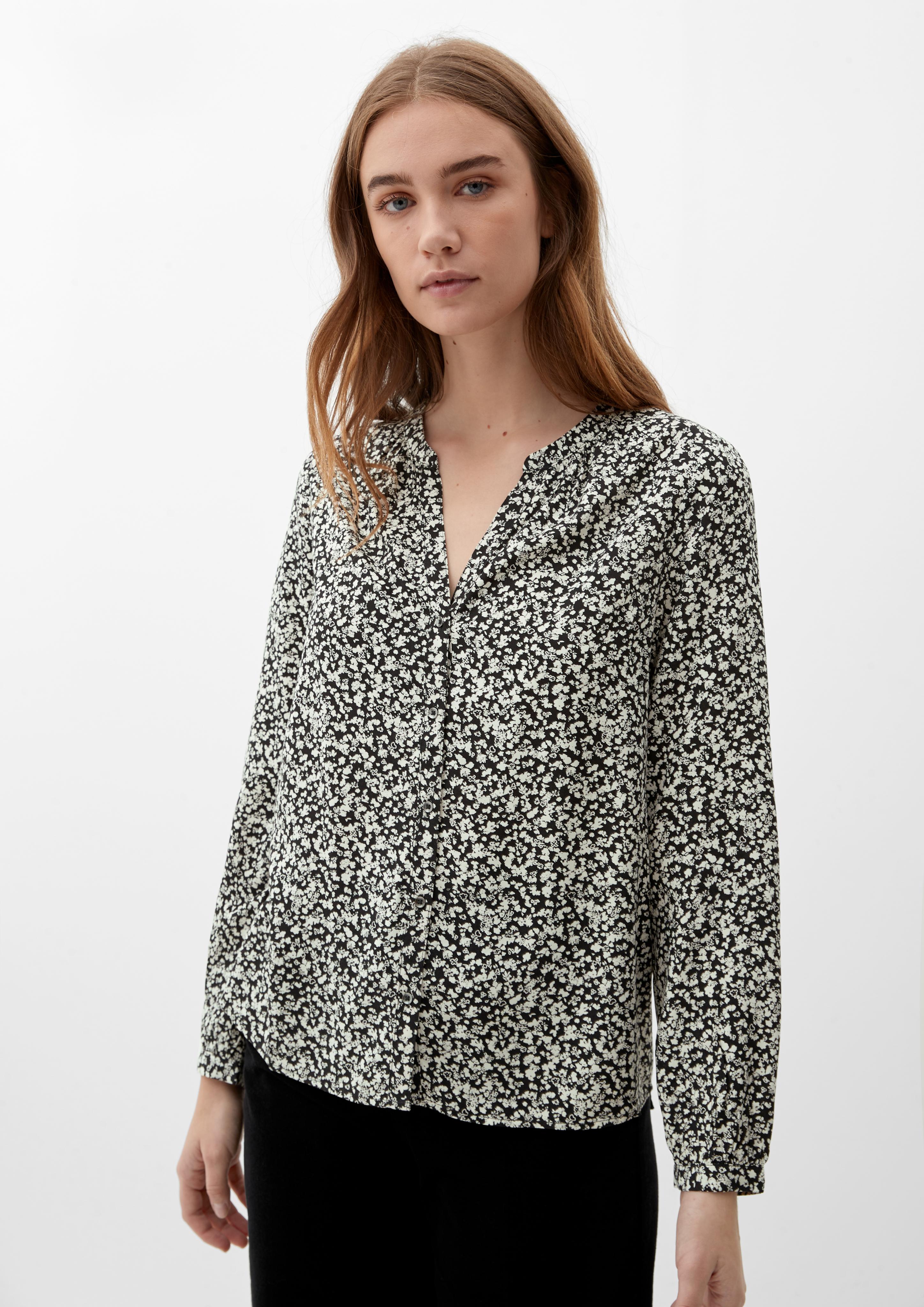 Viskose-Bluse mit Allovermuster  2120806-99A2