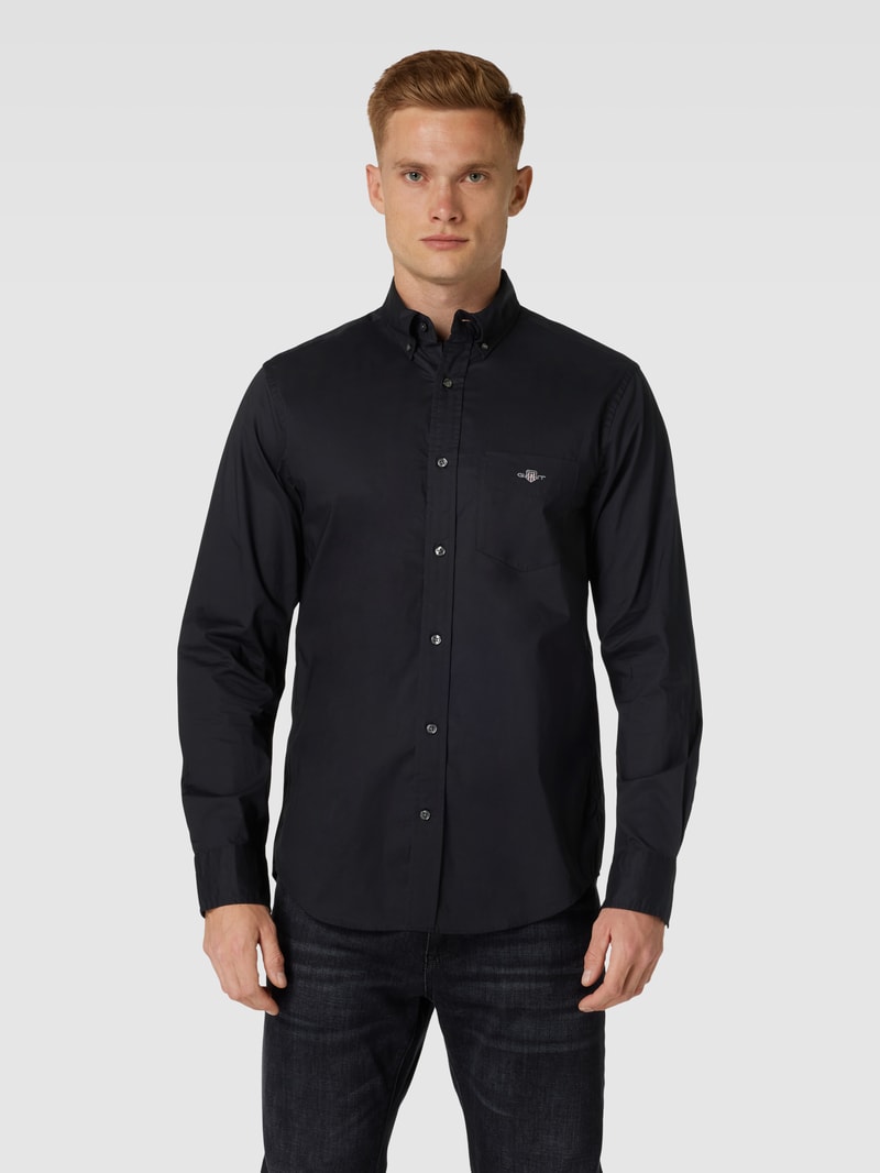 Regular Fit Freizeithemd mit Brusttasche Modell 'POPLIN' in schwarz
